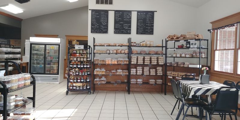 Troyer's Home Pantry, Apple Creek