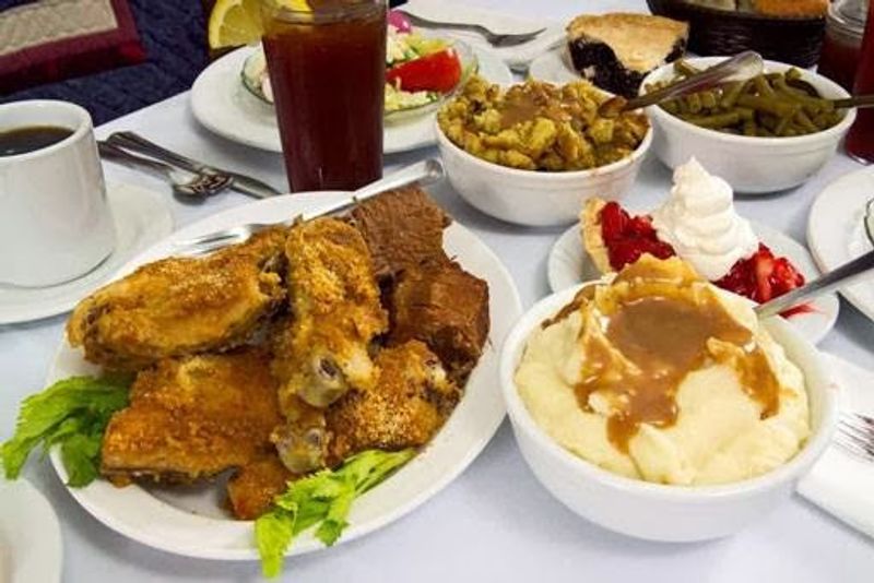 Mary Yoder's Amish Kitchen, Middlefield