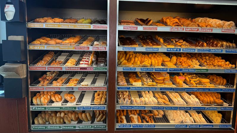 Ma's Donuts And More