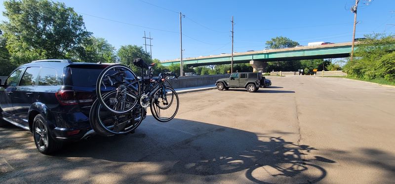 Match the bicycle and distance to the mixed trail surface