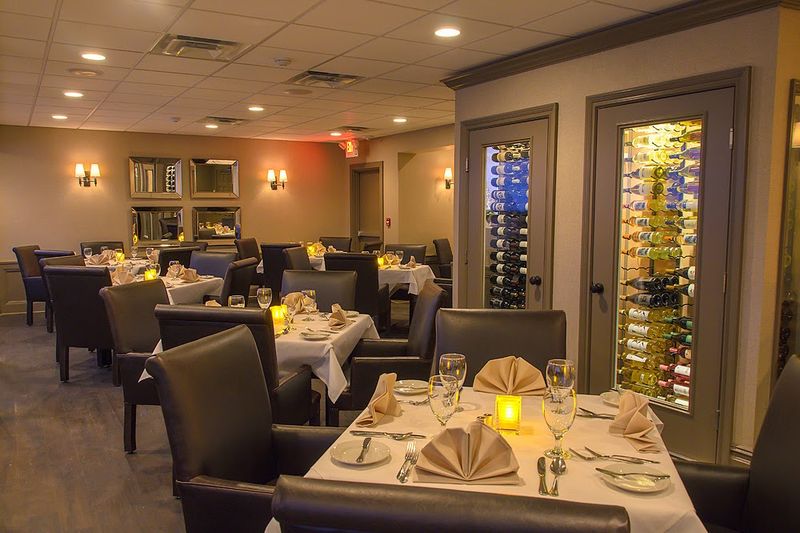 Bareli's Restaurant & Bar – Secaucus