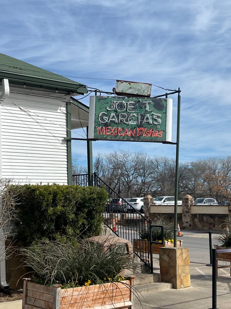 Joe T. Garcia’s, Simple Tex-Mex, Big Garden Energy