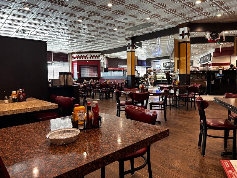 Max's Deli