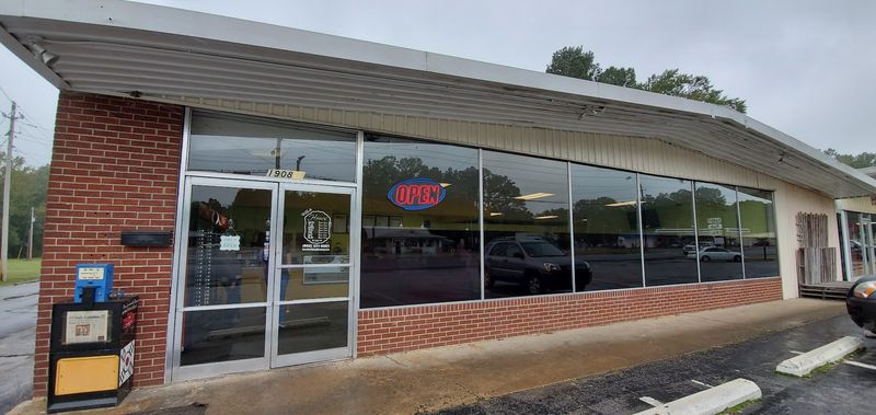 Max's Donut Shop, Corinth