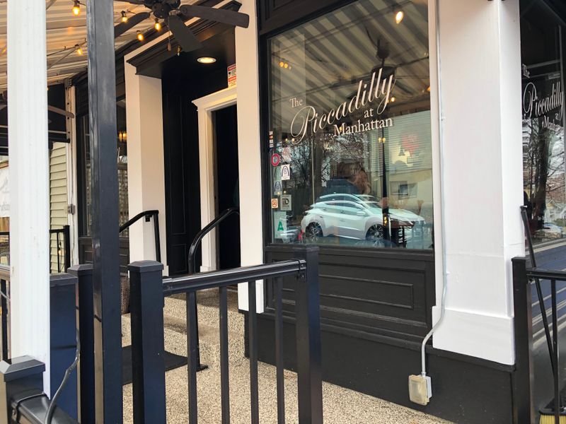 Buttery Mashed Potatoes And Gravy