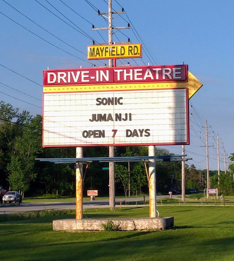 Mayfield Road Drive-In Theatre, Chardon