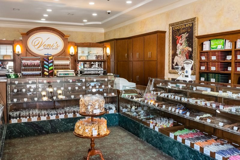 Veni’s Sweet Shop, Niles