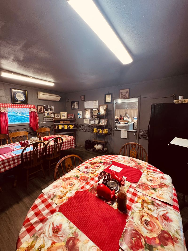 Jones Bar-B-Q Diner, Marianna