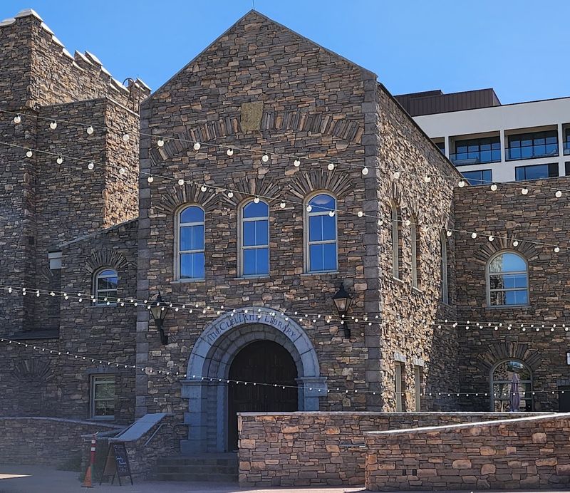 McClelland Library, Phoenix