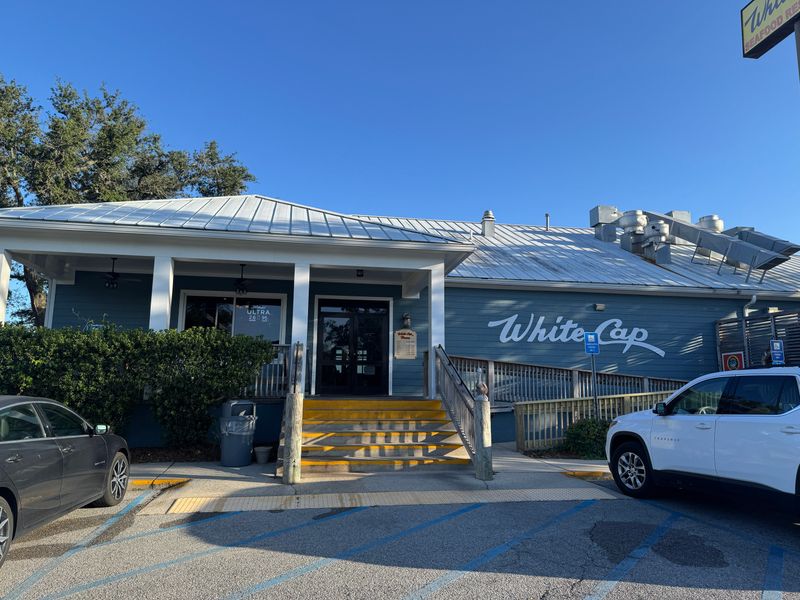 White Cap Seafood — Gulfport