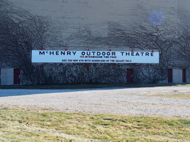 McHenry Outdoor Theater (McHenry)
