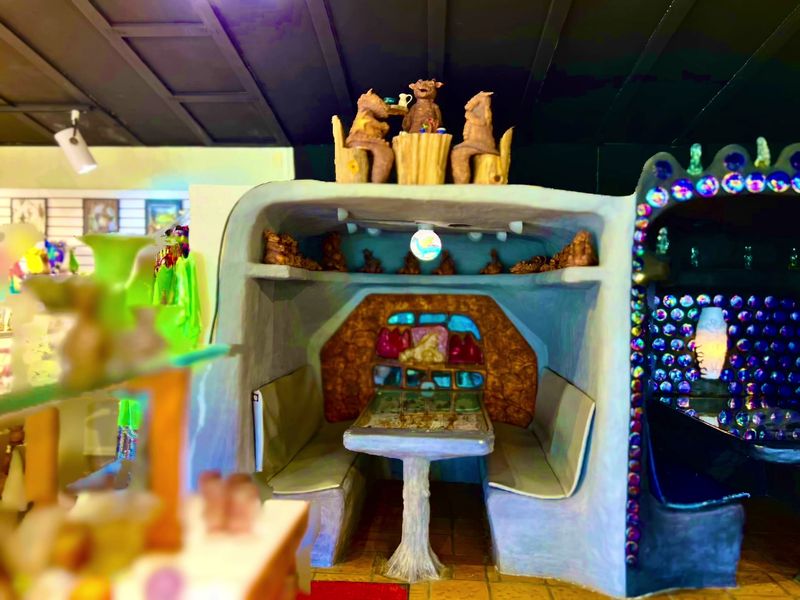 A Cozy Stop For Coffee And Creativity