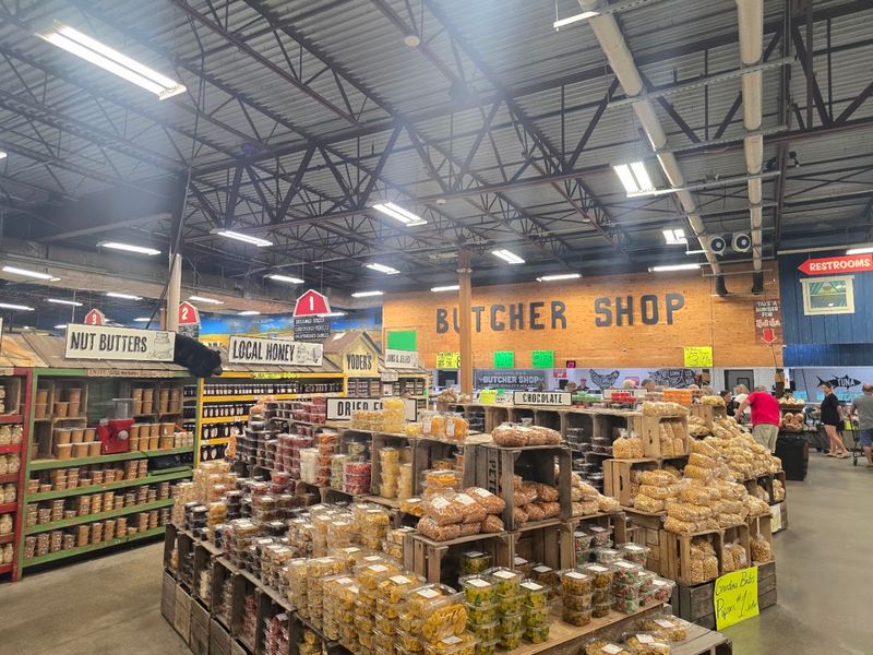 Meat Counter Quality That Rivals Specialty Butcher Shops Meat Counter Quality That Rivals Specialty Butcher Shops