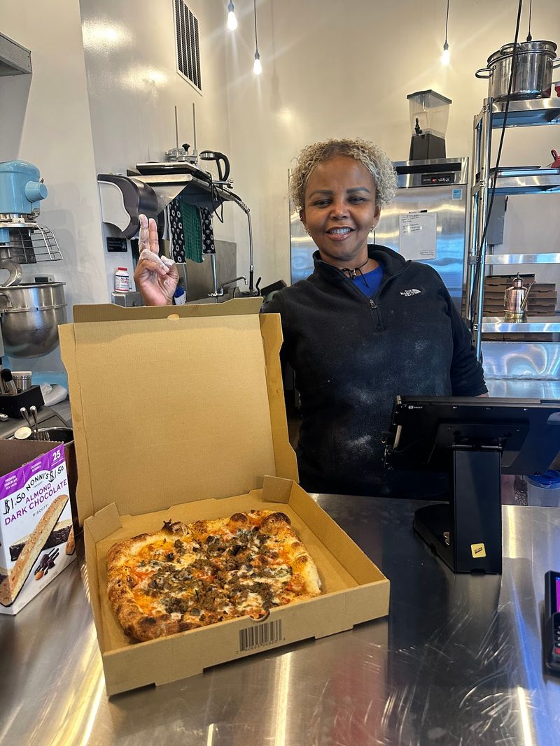 Meatball Pizza Worth The Buzz