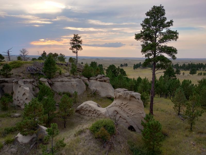 Medicine Rocks State Park Campground