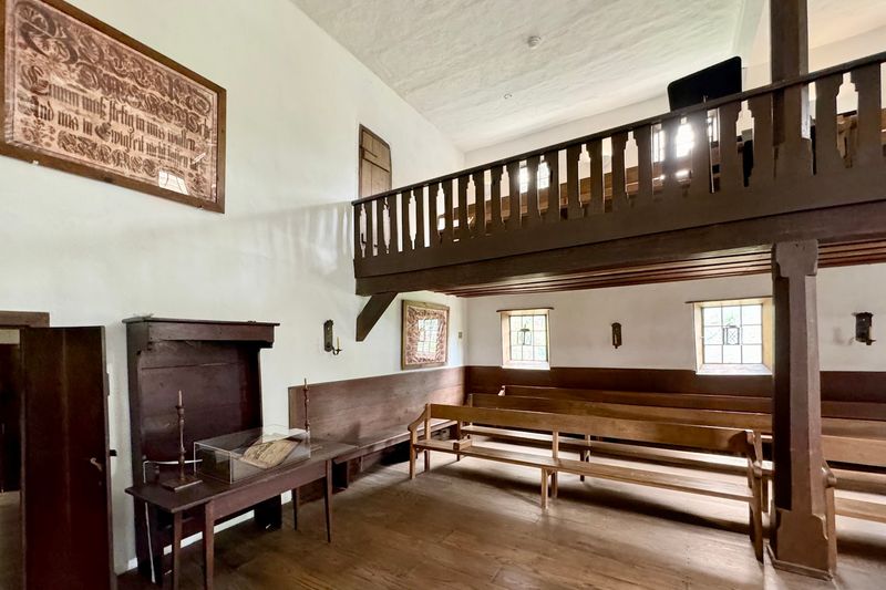 Separate Living: The Brotherhood and Sisterhood Orders