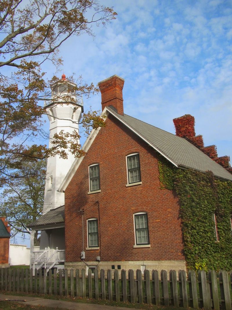 Meet The Lighthouse From Shore Meet The Lighthouse From Shore