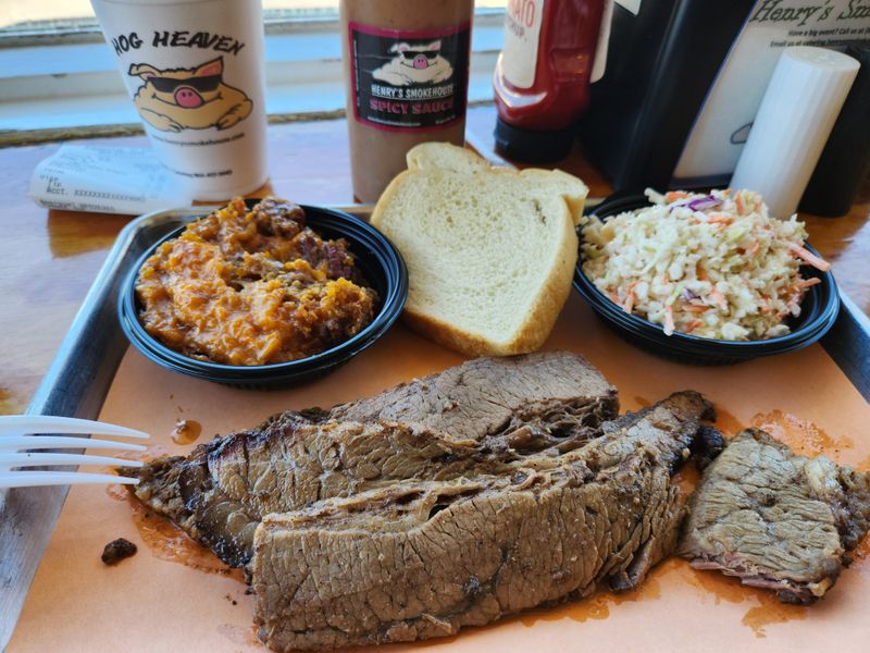 Henry's Smokehouse – Greenville
