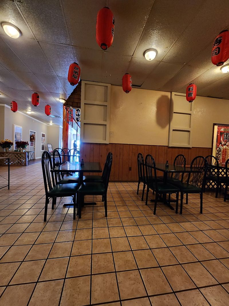 Mena Hibachi & Sushi