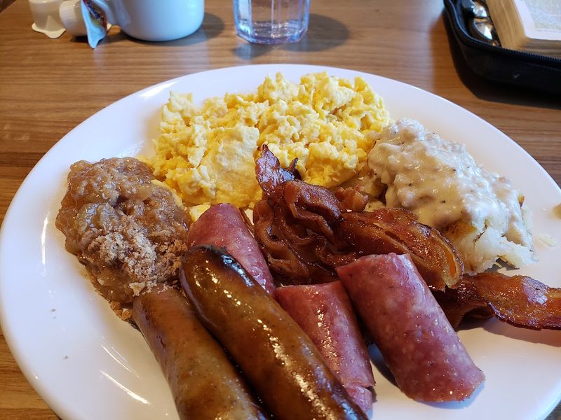 Breakfast Service That Starts the Day Right