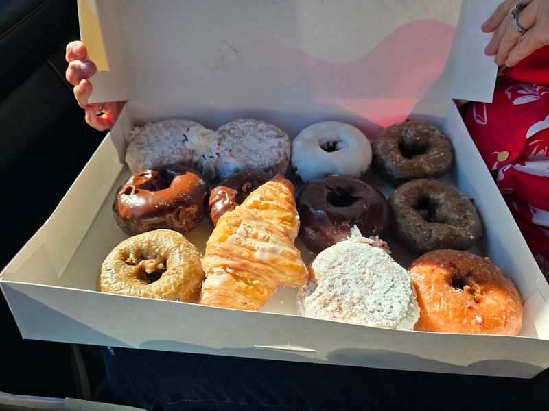 Signature Fritter: Texture, Taste, And Portion Details