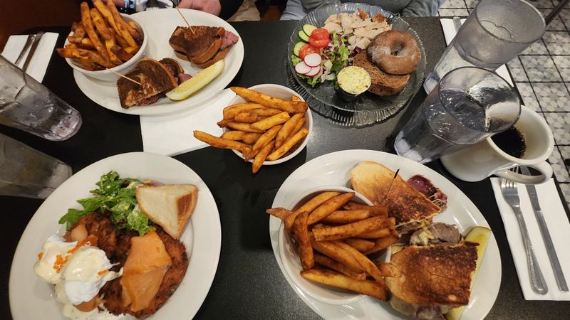 The Fried Chicken Sandwich That Rules