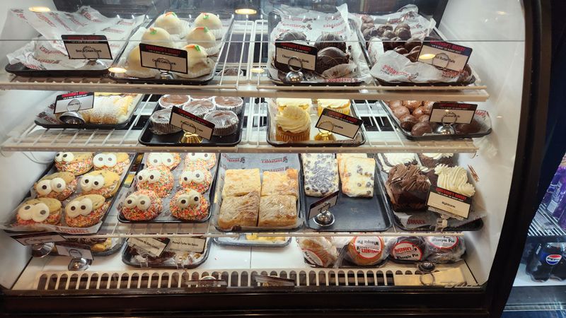 Signature Pies And Dessert Case