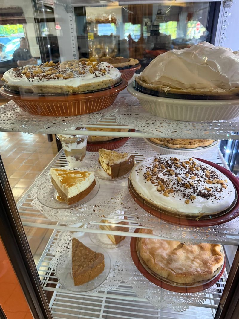 Meringue And Cream Pie Classics