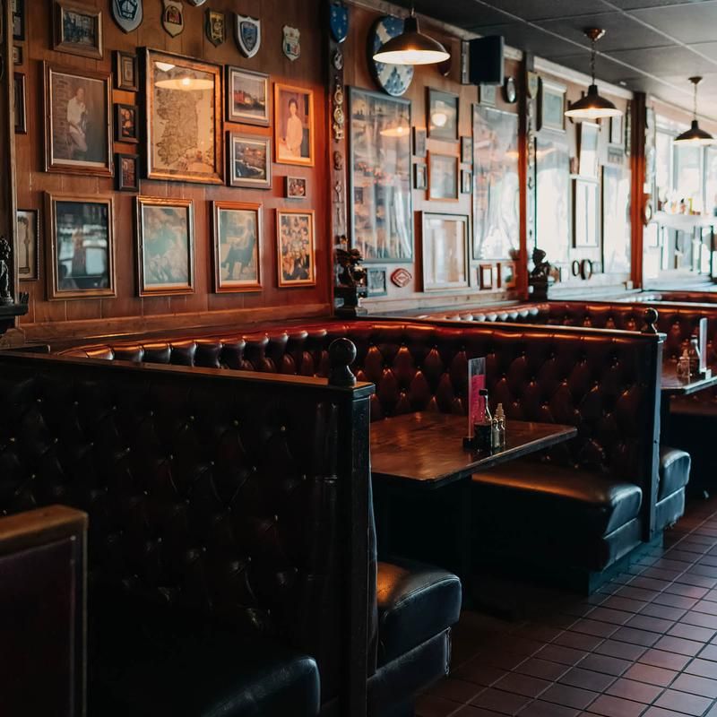 Merlins Rest Pub Merlins Rest Pub