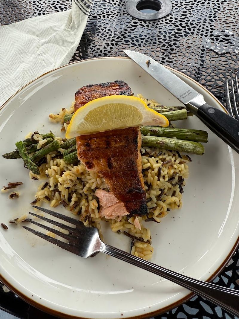 The Waterfront Restaurant, Houghton