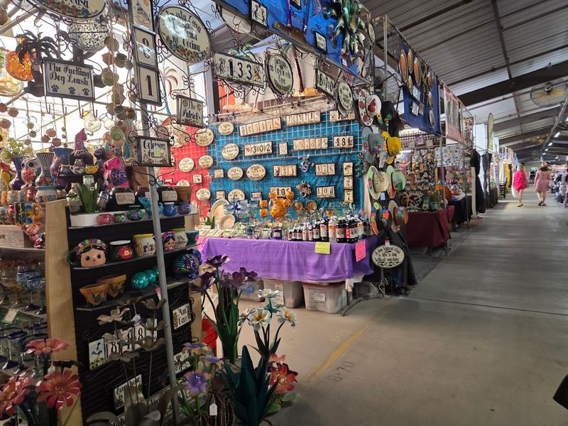 Mesa Market Place Swap Meet, Mesa, Arizona