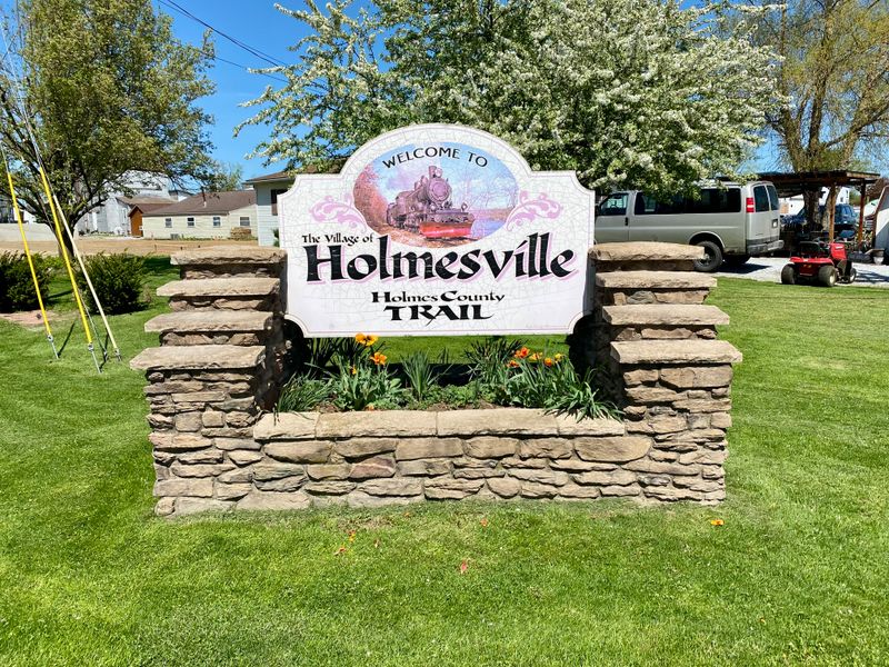 Holmesville