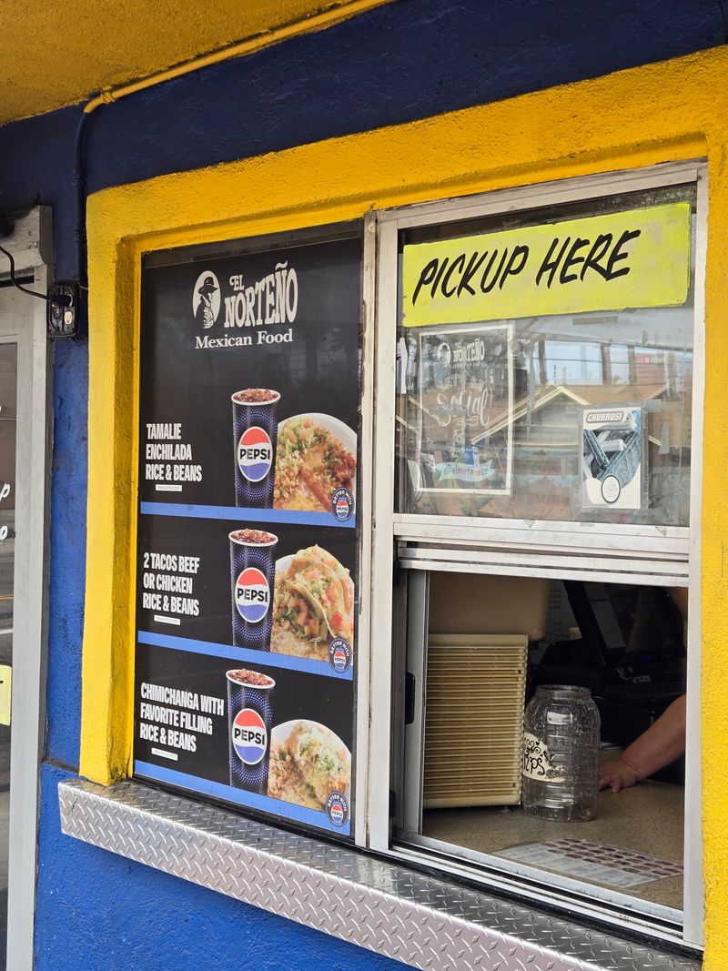 Fresh Chips And Salsa That Set The Bar High