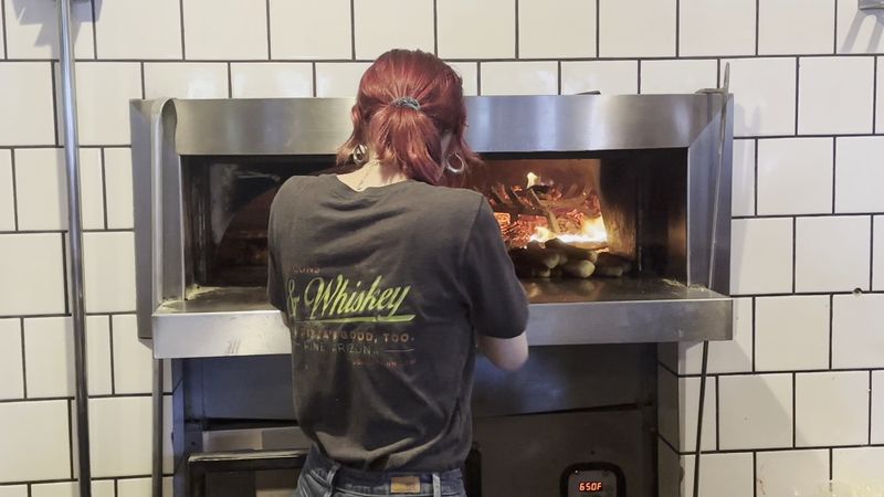 Old County Inn, Pine