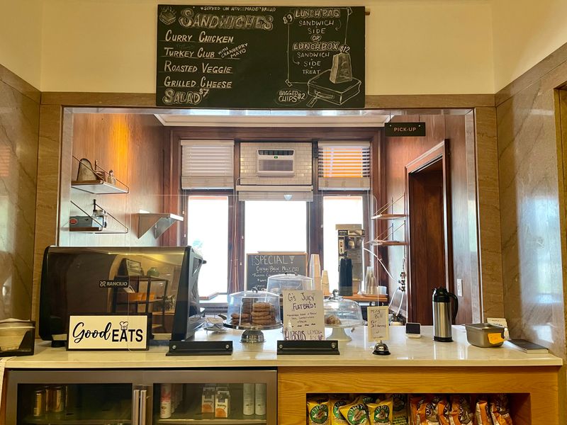 The Bake Shop & The Roaming Biscuit, Cleveland