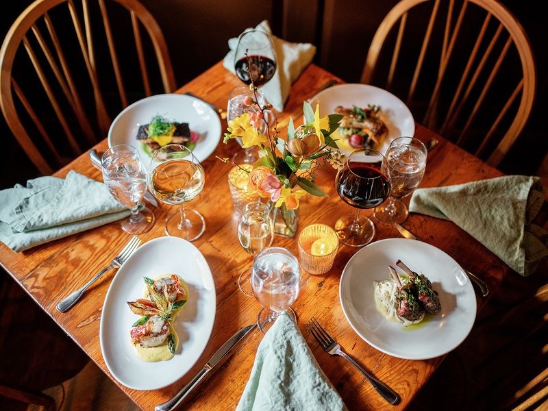 The Red Fox Inn & Tavern — 2 E Washington