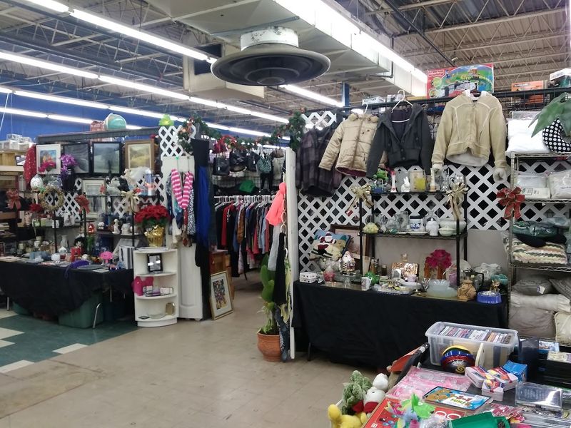 Dixieland Flea Market, Waterford