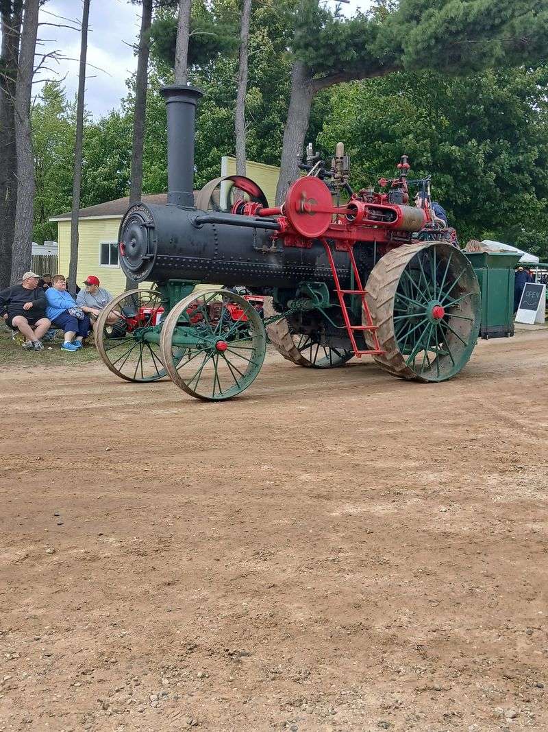 Michigan Flywheelers Antique Engine And Tractor Show