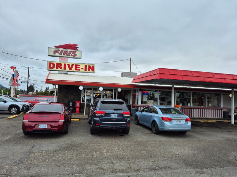 Fins Drive-In – Springfield, Oregon