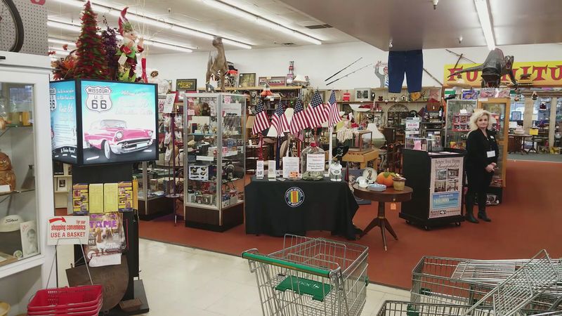 Mike's Unique Collectable & Antique Flea Market