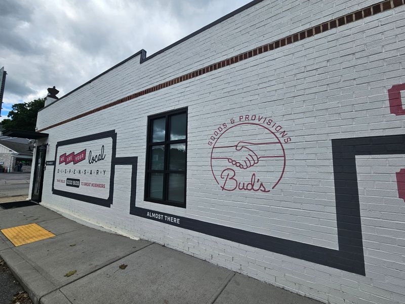 Bud’s Warehouse