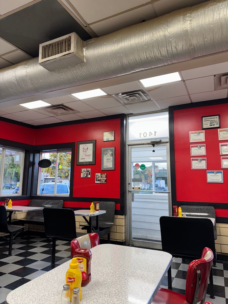 The Vibe: Vintage Counter Culture