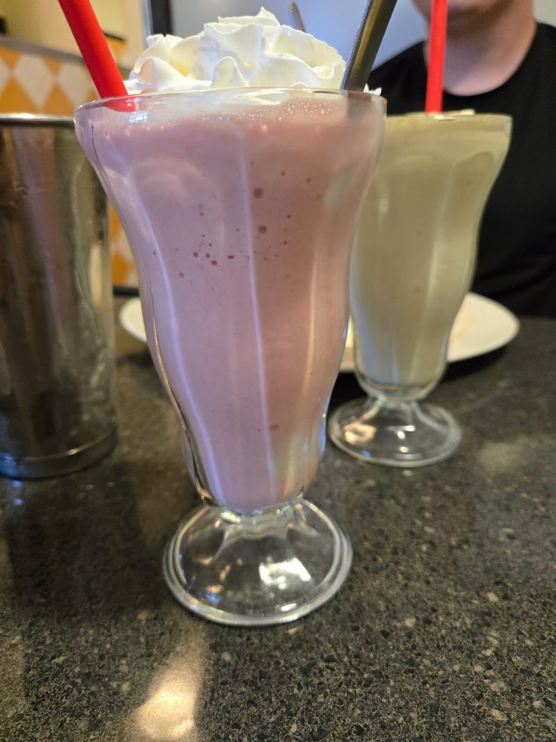 Milkshakes Steal The Whole Show