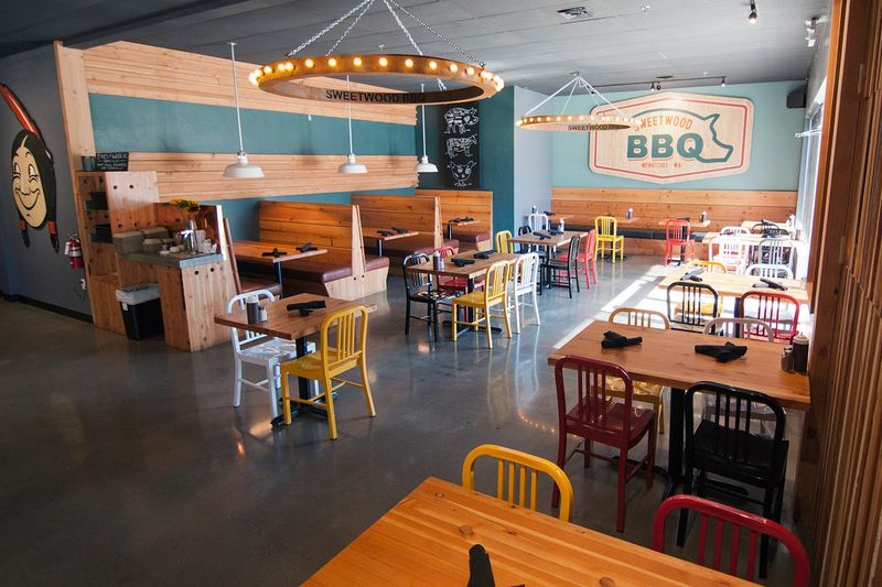 Sweetwood BBQ, 905 N Wenatchee Ave, Wenatchee, WA 98801