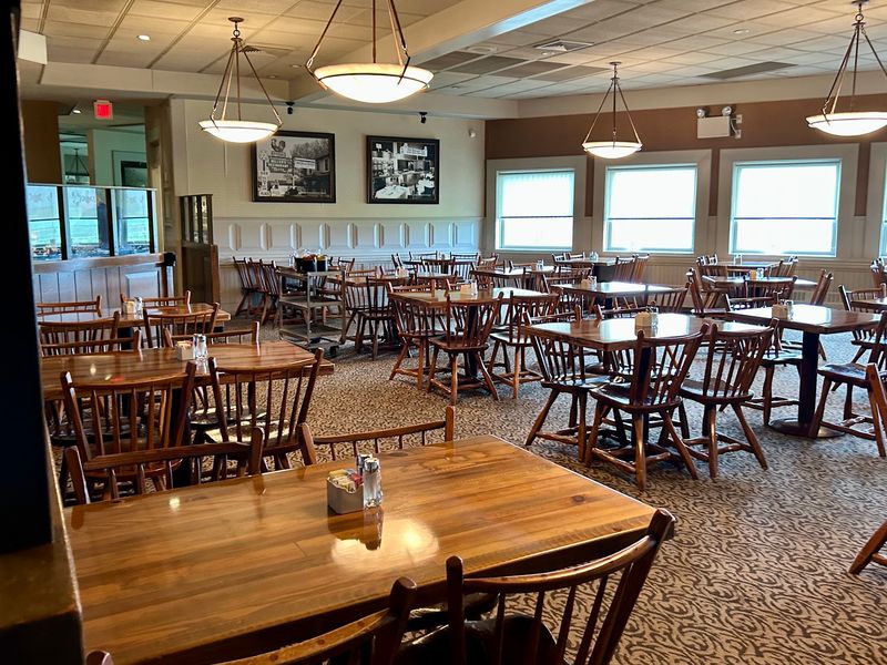 Miller's Smorgasbord, Ronks
