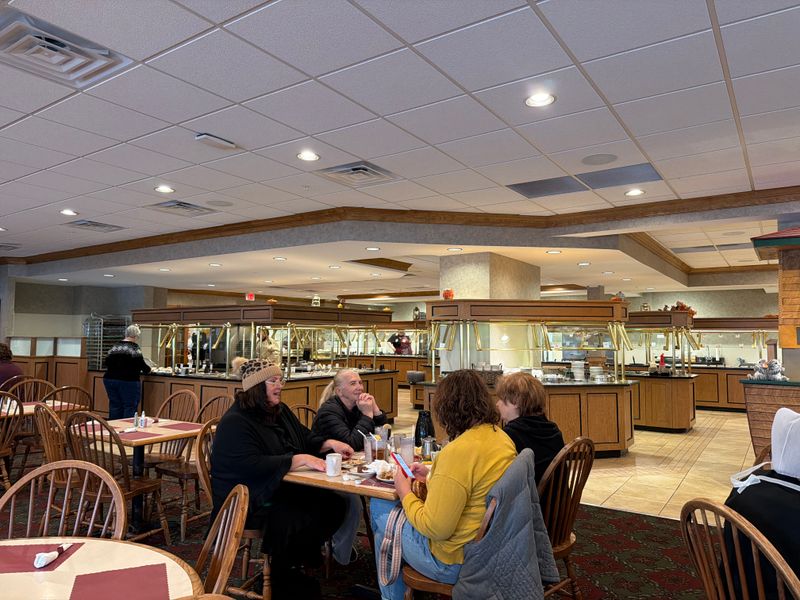 Bird-In-Hand Family Restaurant & Smorgasbord