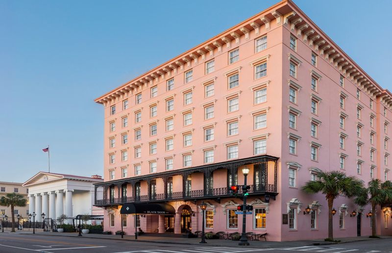 Mills House Charleston, Curio Collection By Hilton