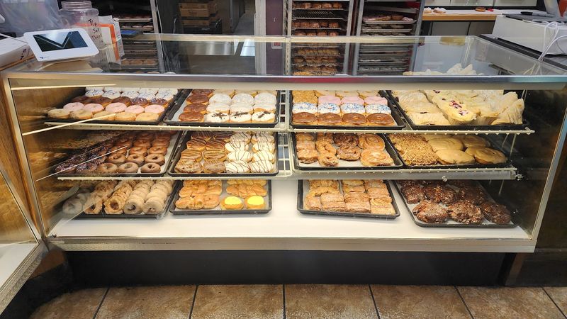 Milton's Donuts, Middletown