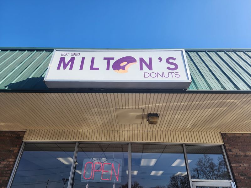 Milton's Donuts, Middletown