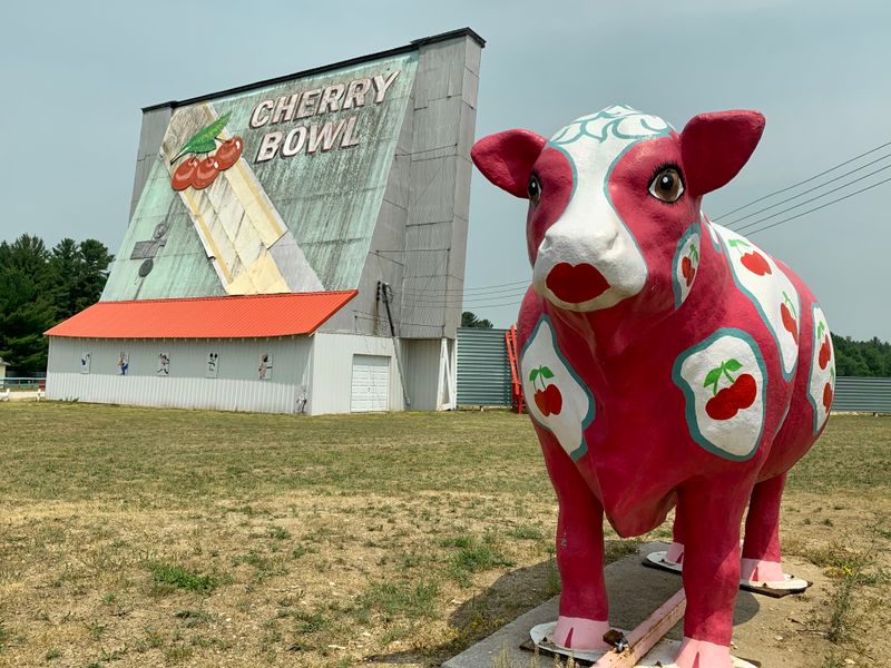 Meet The People Who Make It Hum